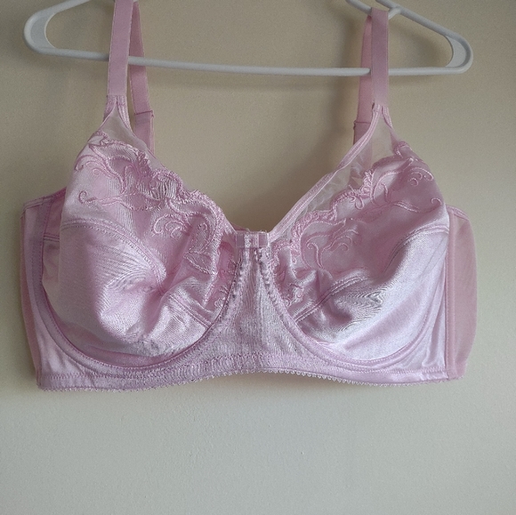 Barely breezy pink bra size 44D - Picture 2 of 5